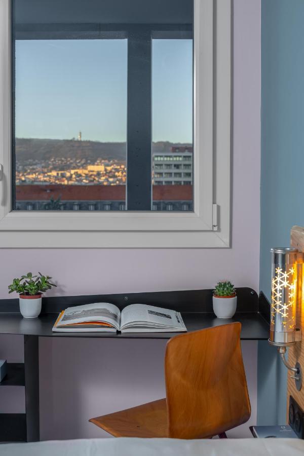 Eklo Clermont Ferrand Centre Gare Hotel ภายนอก รูปภาพ
